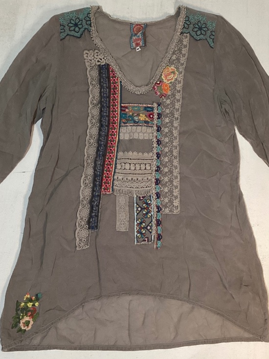 Johnny Was Tops - Johnny Was Boho Embroidered Tunic Top Gray Multicolor Rayon Size M